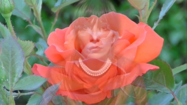 Deep in the creative process…💭
Here’s a short moment from I am Maria! Bloom as the visual world continues to evolve in preparation for UN/BOUND Festival.
There’s still much to do, but it’s exciting to see the many elements beginning to come together. 🪷🪻🌼🌷🌺
#iammaria #Bloom #CreativeJourney #Voice